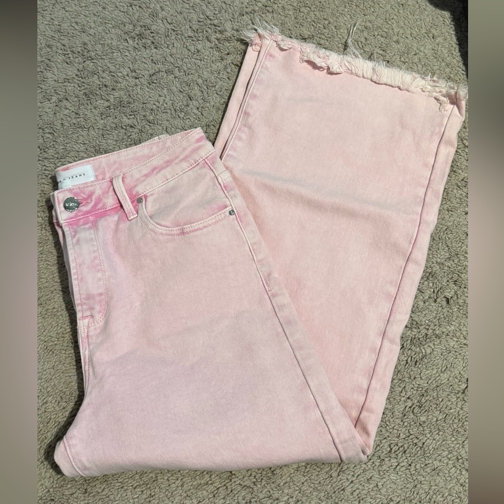 Light Pink Frayed Hem Cropped Jeans